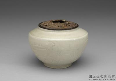 图片[2]-Jar with incised daylily design, Ding ware, Northern Song dynasty, 11th-12th century-China Archive